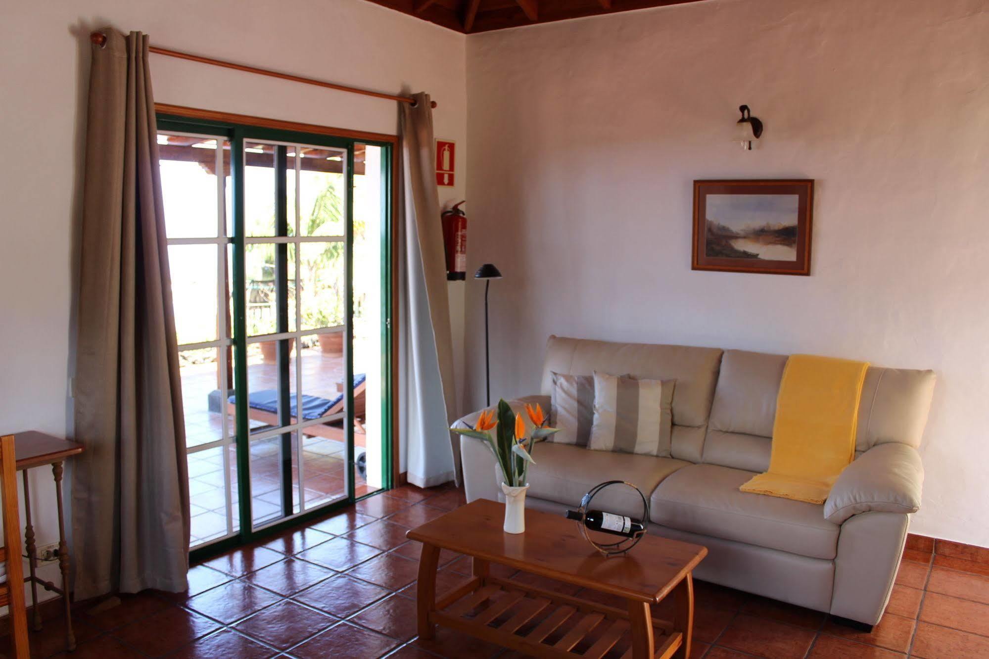 Casa La Majada (Adults Only) Guest House Los Llanos De Aridane Luaran gambar