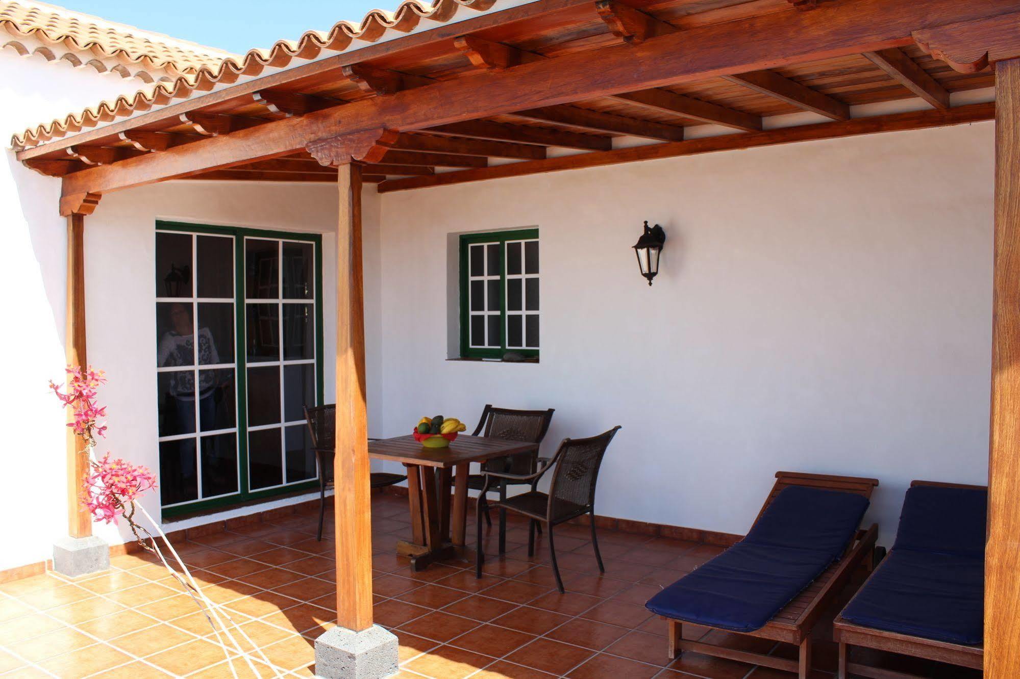 Casa La Majada (Adults Only) Guest House Los Llanos De Aridane Luaran gambar